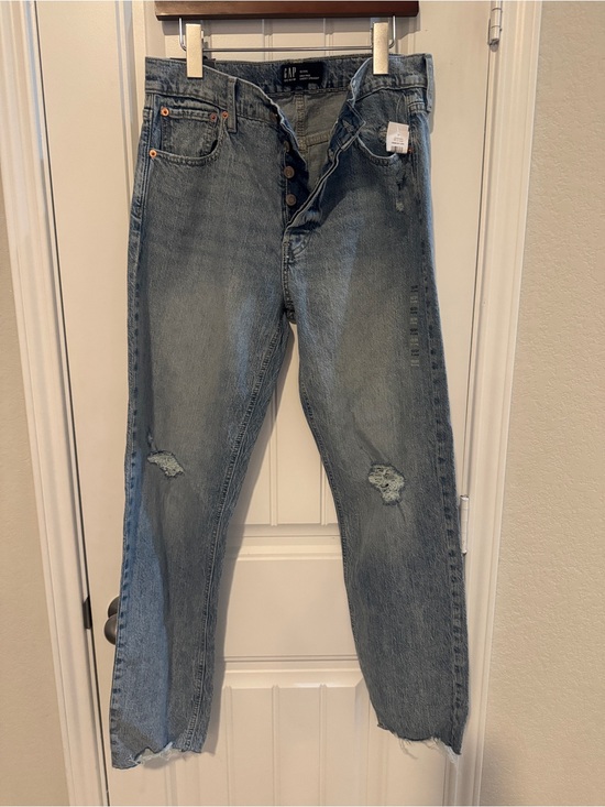 GAP Denim - GAP High-Rise  cheeky straight jeans Distressed Jeans - Light Wash